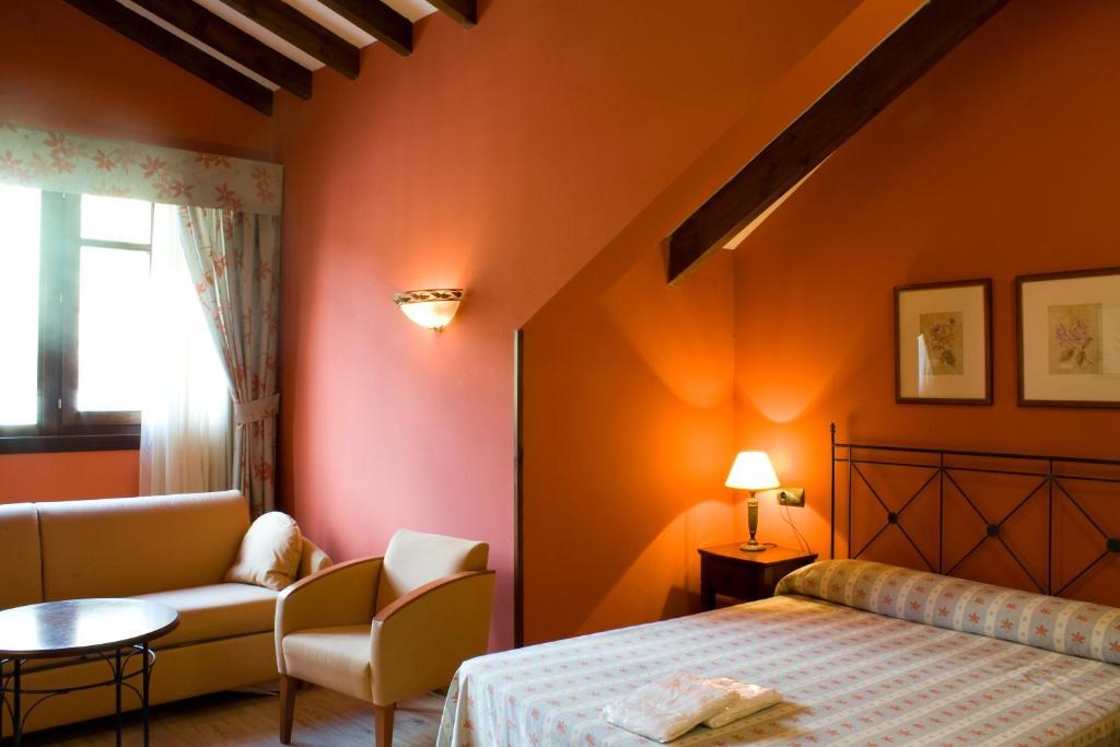 Hotel Torrepalacio Proaza Eksteriør bilde